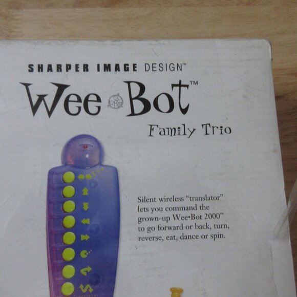 Sharper Image Design WEE BOT Family Trio 3 Robots - Wireless Translator - SEALED - Picture 6 of 9